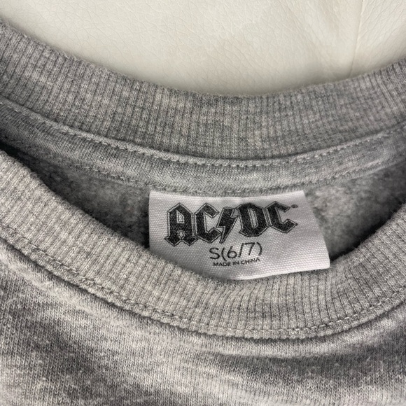 Girls' AC/DC Cropped Crewneck Sweatshirt - art class™ Gray - Picture 3 of 5